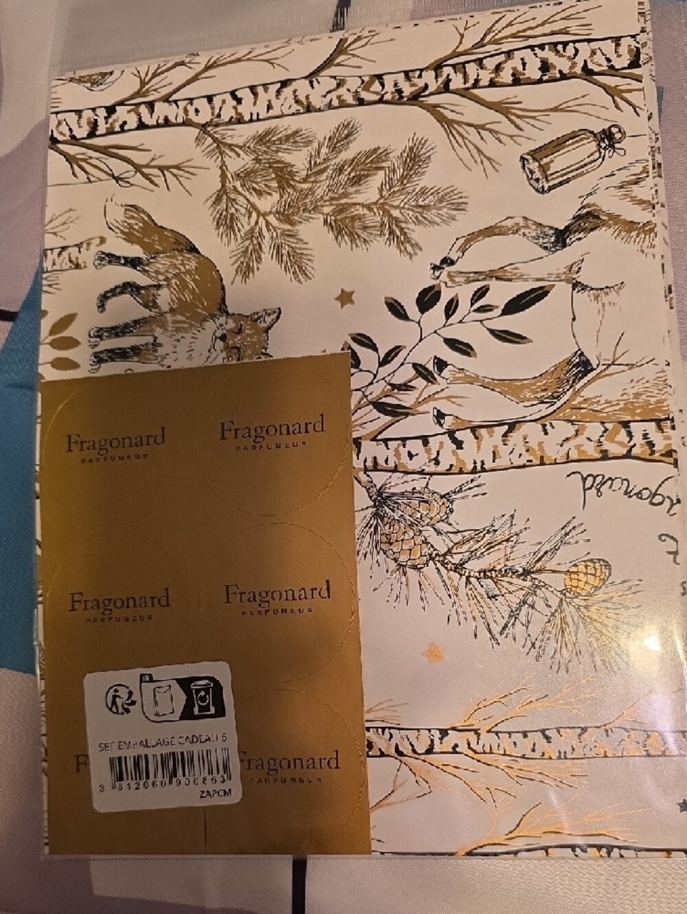 Fragonard Gold Decorative Gift Wrapping & Sticker Sheets - New, Sealed.